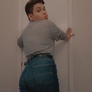 Meet your Posher, Christopher